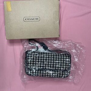 NIB Coach Black and White Houndstooth Shoulder Bag
